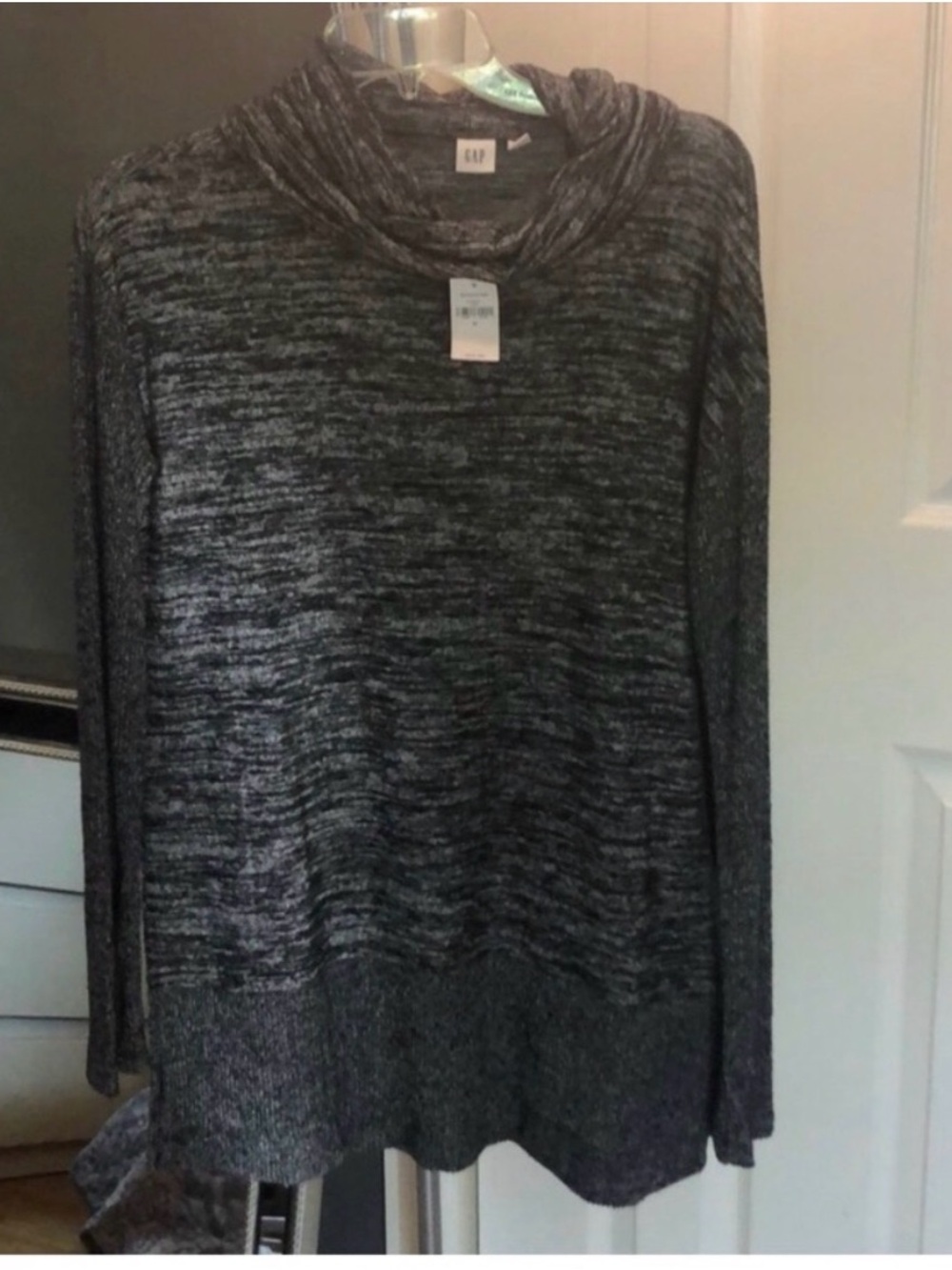 GAP Women's Marled Charcoal Turtleneck Sweater